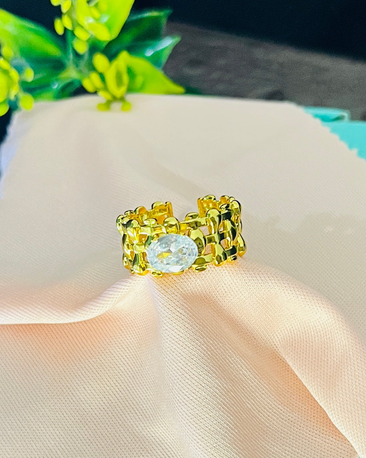 Chunky Lattice Oval Ring
