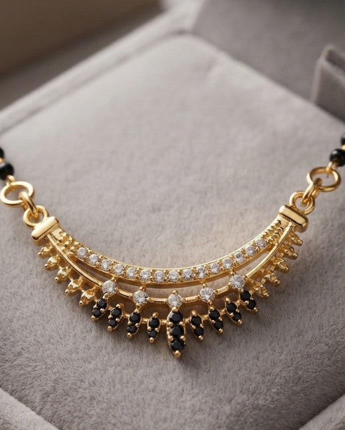 Crysteliya Aura Mangalsutra