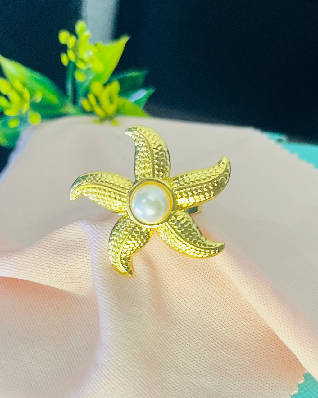 Textured Starfish Pearl Ring