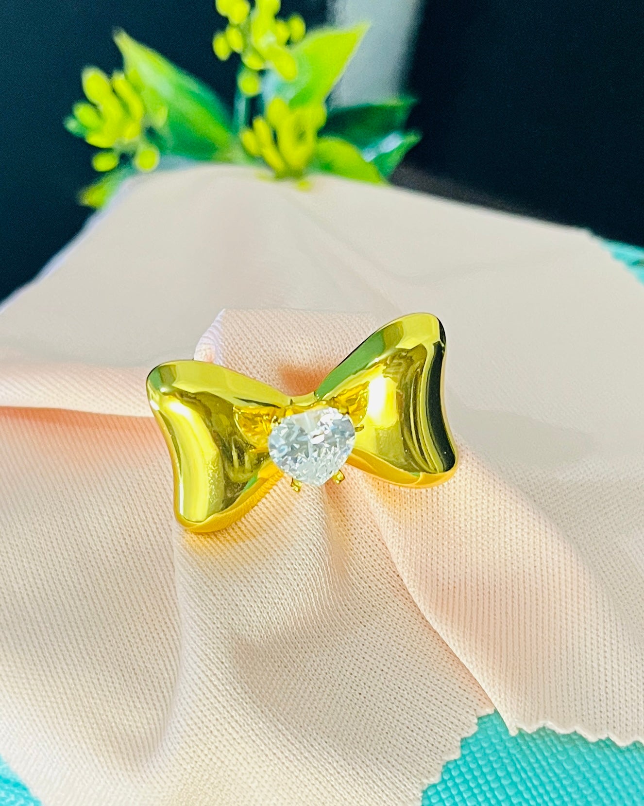 Puffy Ribbon Heart Solitaire Ring