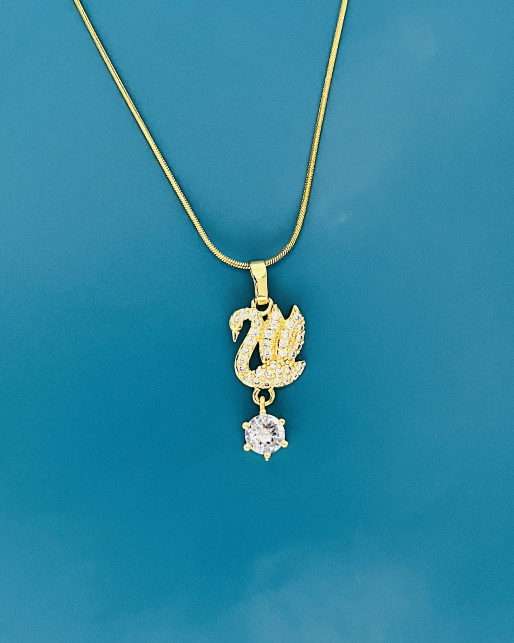 Sparkly Swan Pendant Necklace