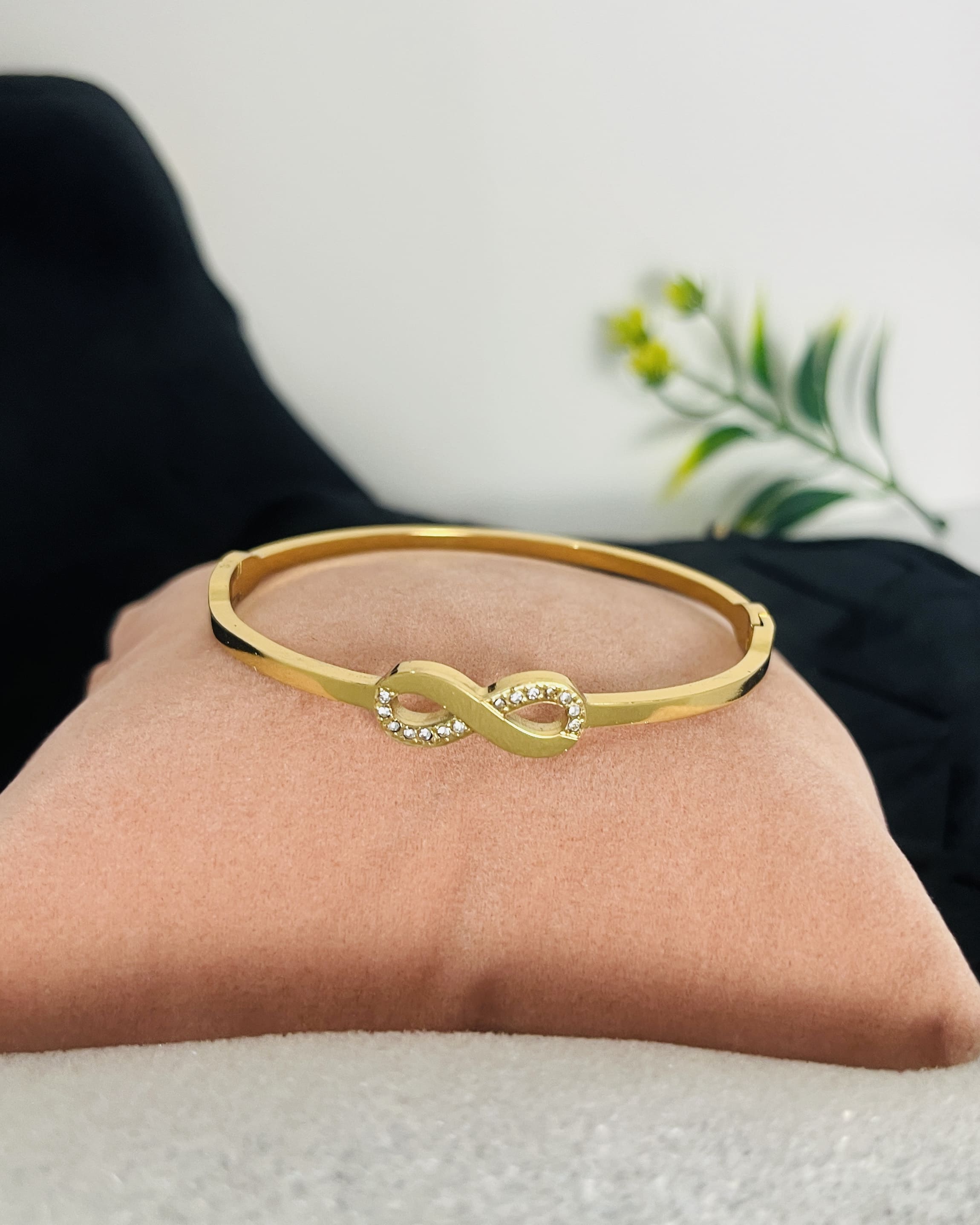 Infinity Grace Gold Kada(2-6)
