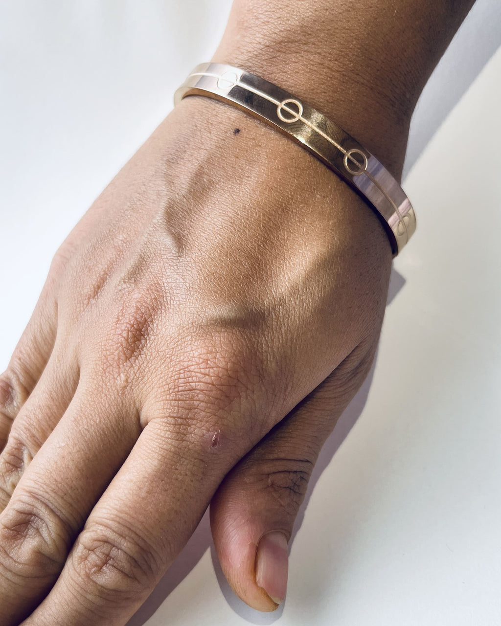Dual-Tone Minimalist Kada