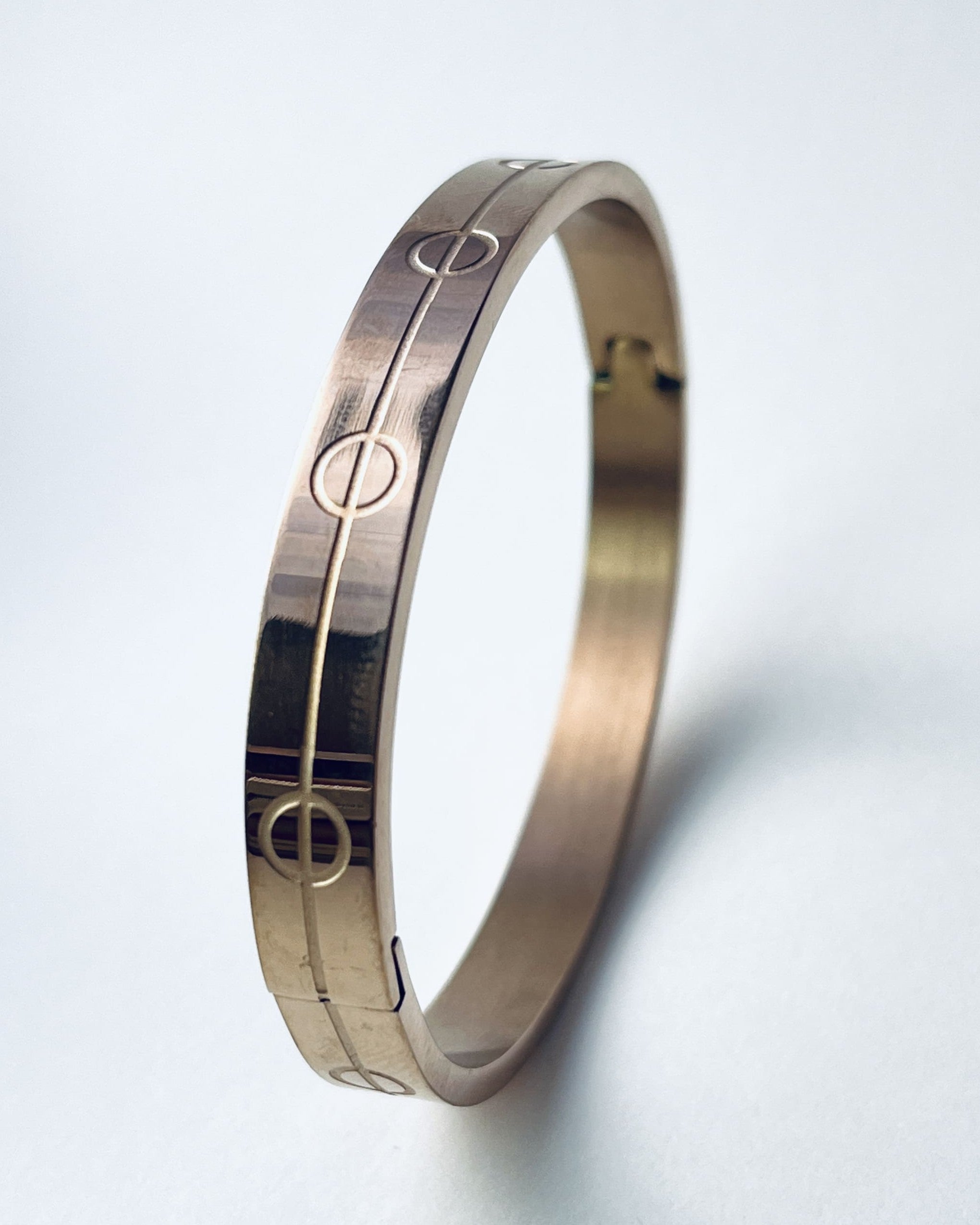Dual-Tone Minimalist Kada