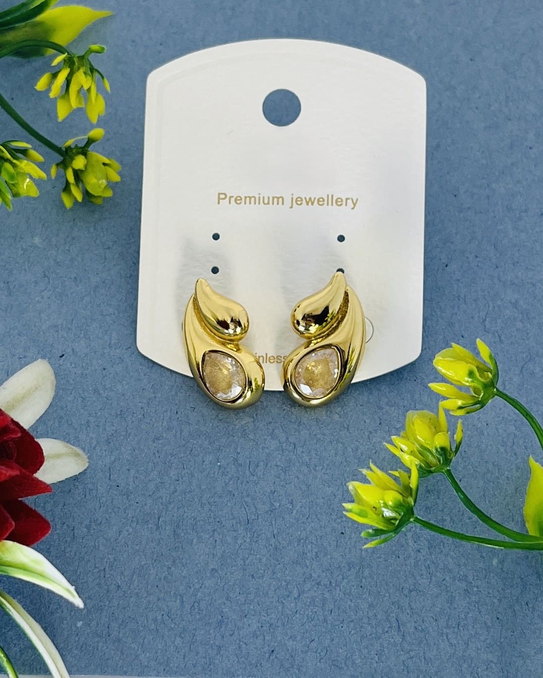 Sculpted Golden Swirl Crystal Studs