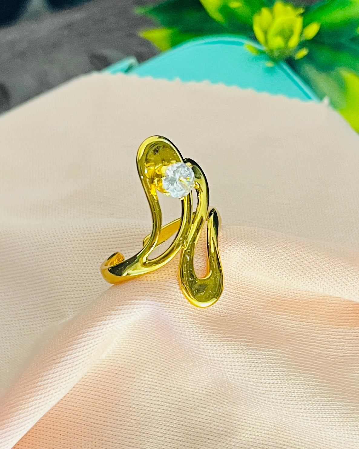 Fluid S-Wave Gem Ring