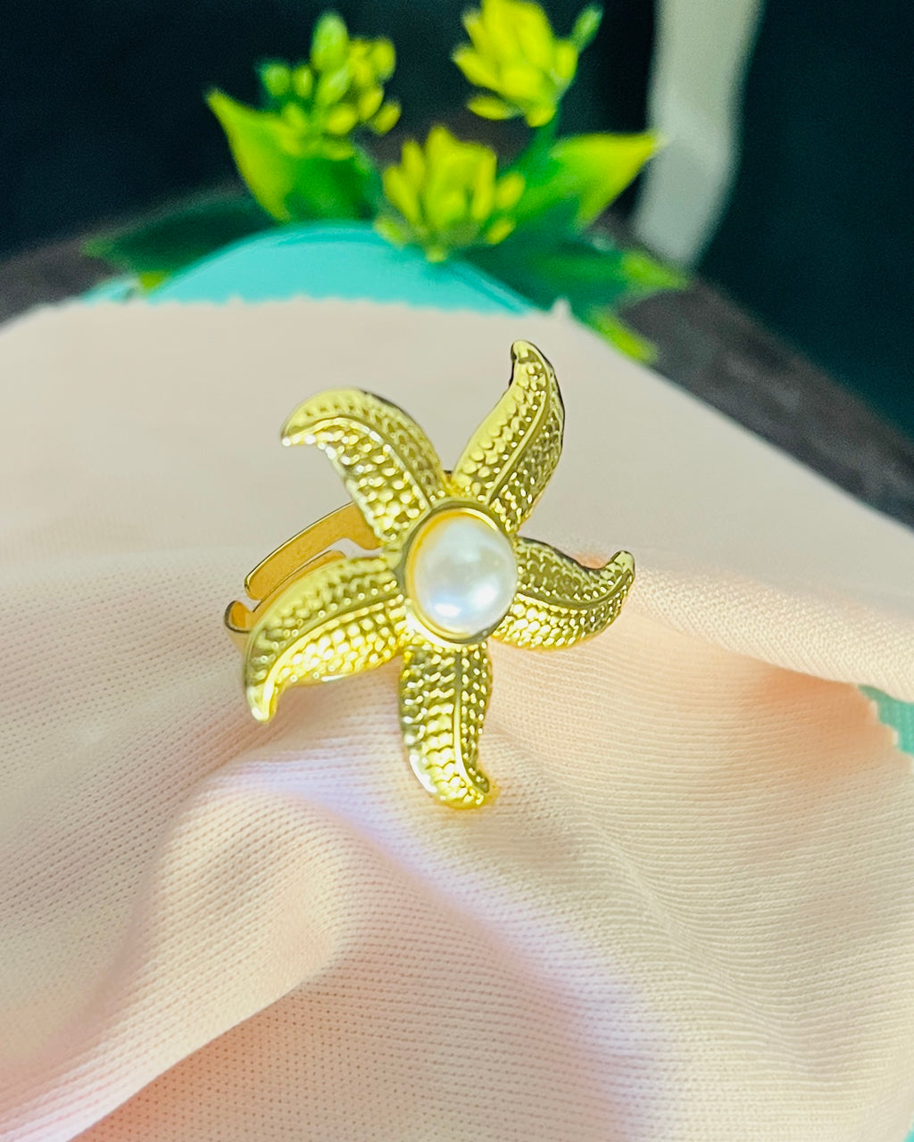 Textured Starfish Pearl Ring