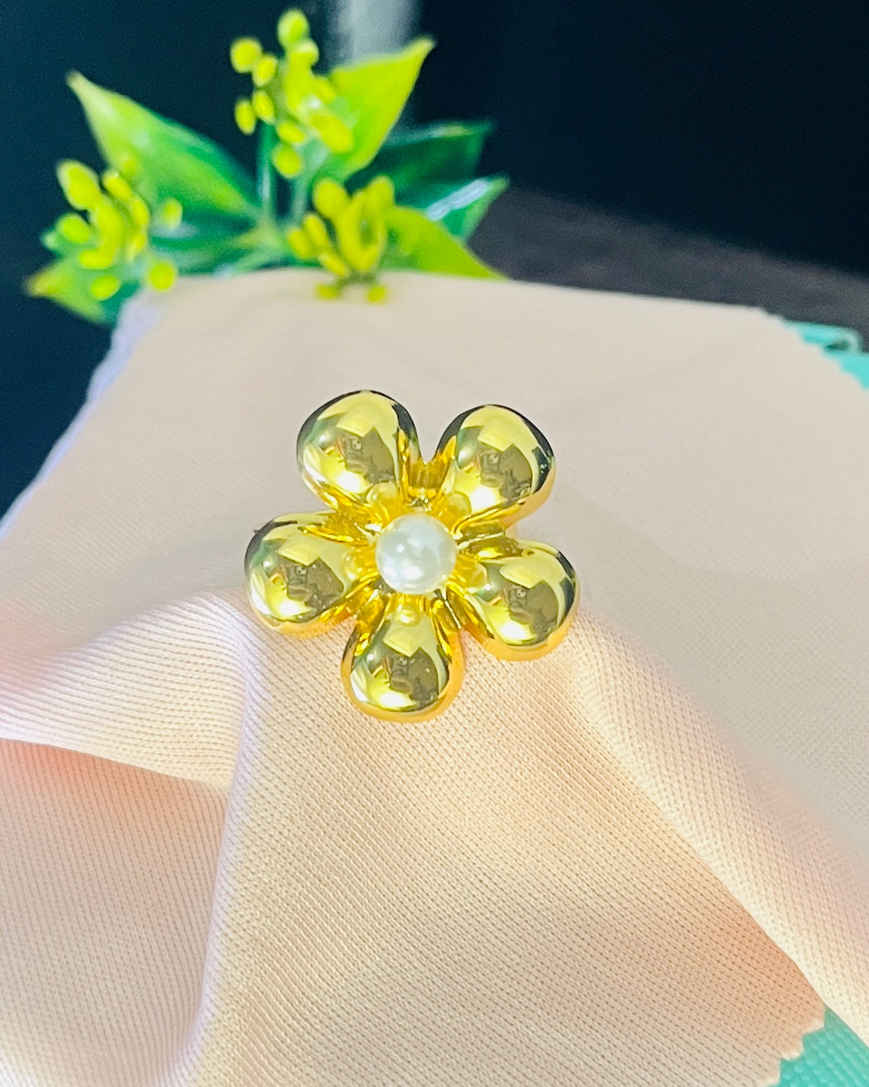 Polished Petal Pearl Ring