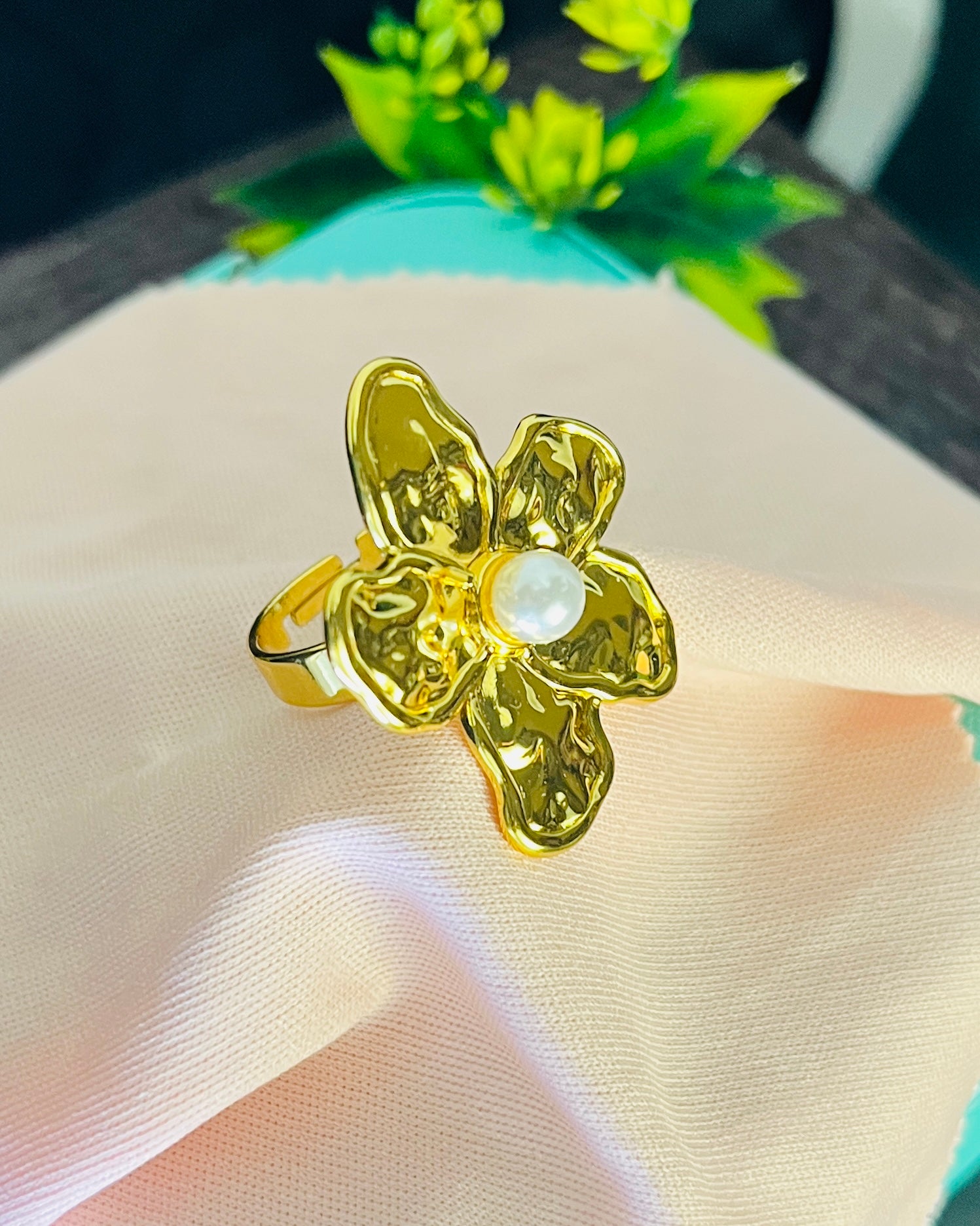 Hammered Gold Floral Ring