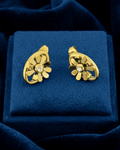 Gold Cutout Daisy Studs Earring