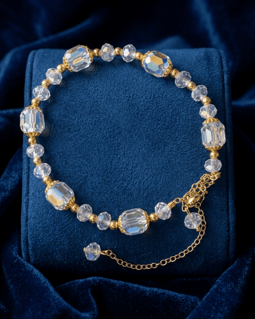 The Emerald Dewdrop Bracelet
