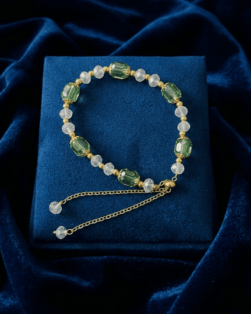 The Emerald Dewdrop Bracelet