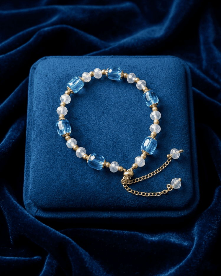 The Emerald Dewdrop Bracelet