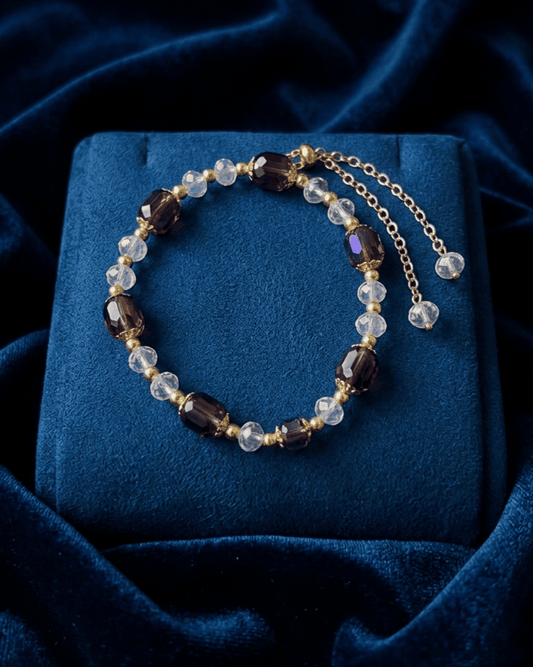 The Emerald Dewdrop Bracelet