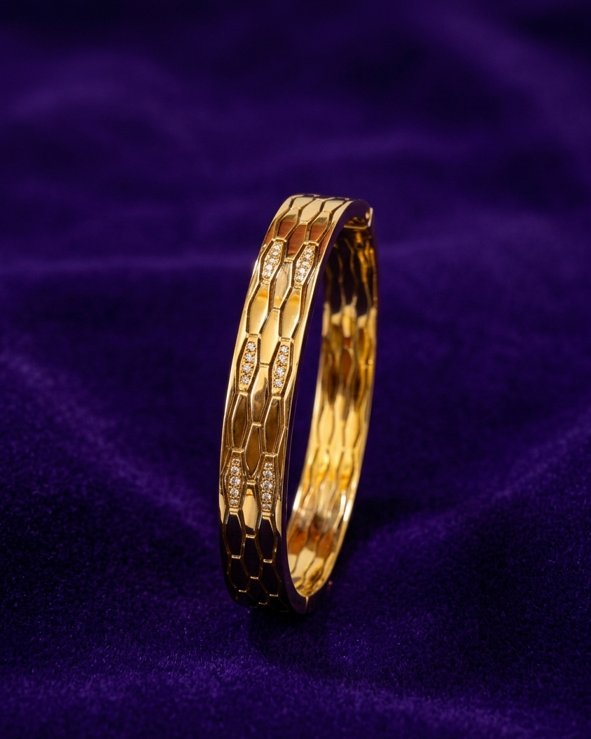 The Hexa Glid Bangle(2-6)